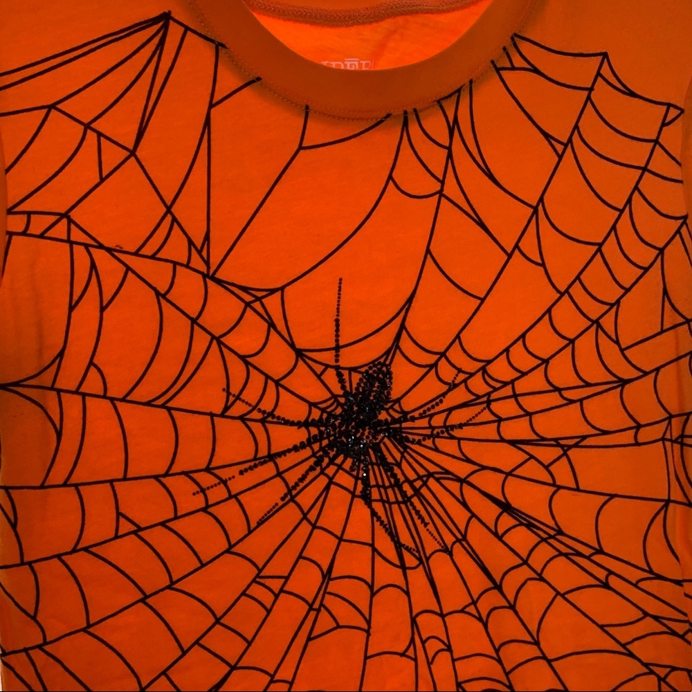 🕸 Halloween Spiderwebbed Tee with glitter! 🕸
